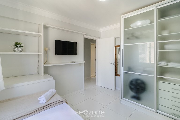 Hermoso Apt la Orla de Balneário Camboriú CET1604