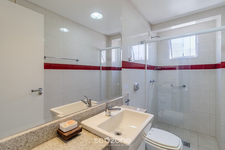 Lindo Apto na orla de Balneário Camboriú CET1604