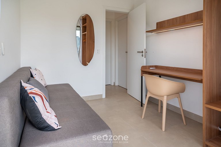 Apartamento Charmoso Apenas 750m da Praia! BCA0601