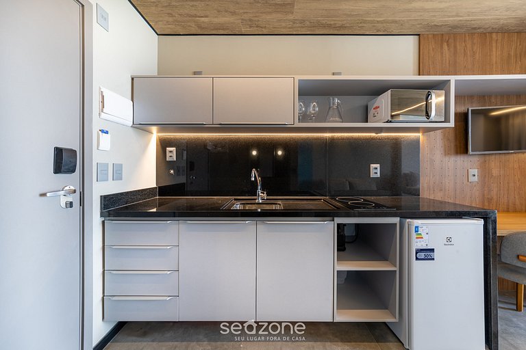 Estúdio Moderno Vista Lateral Mar NWT1421