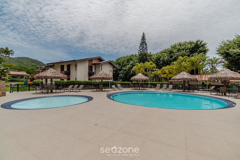 Apt 5min de la encantadora Praia Brava CCU203