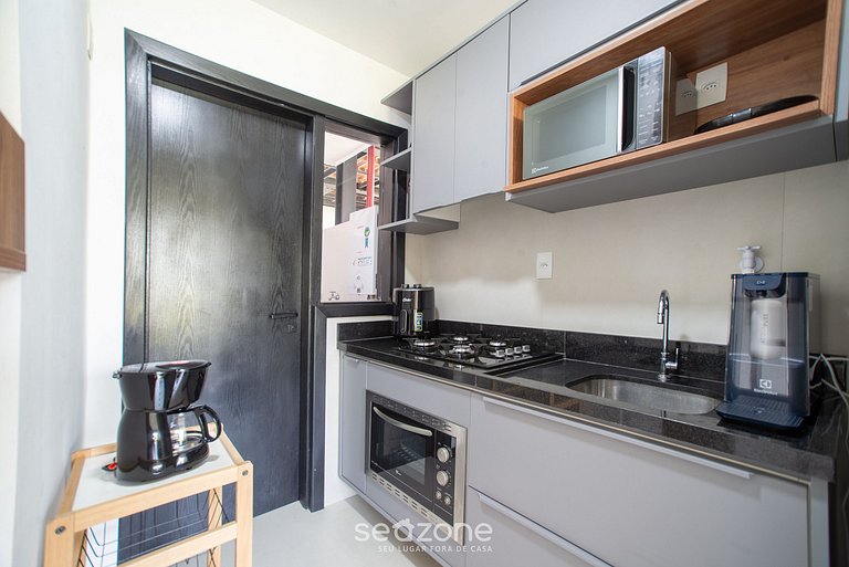 Apartamento c/ Piscina na Praia do Forte VLP0109