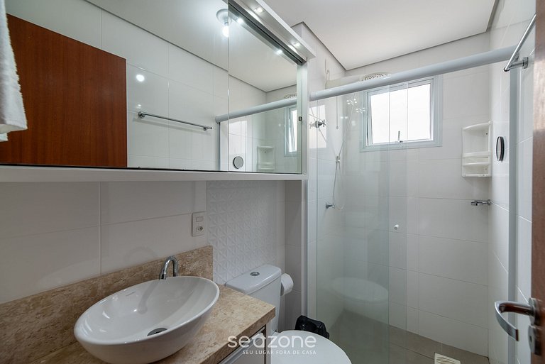 Apto c/ Churrasq. 600m da praia em Floripa RLI0101