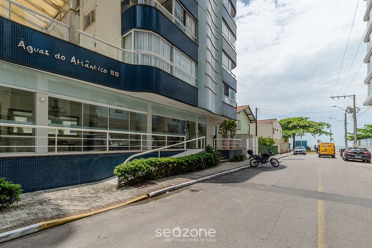 Apto vista mar c/ churrasq. a 50m da Praia ATT0602