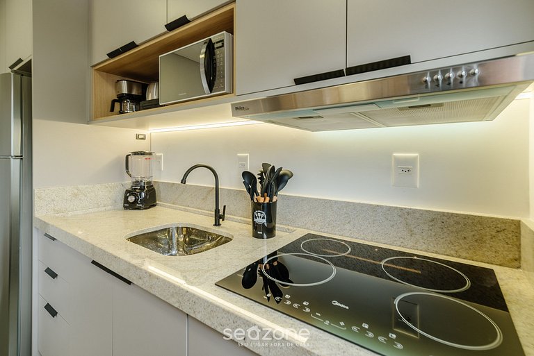 Apartamento com piscina e vista mar MHF2001