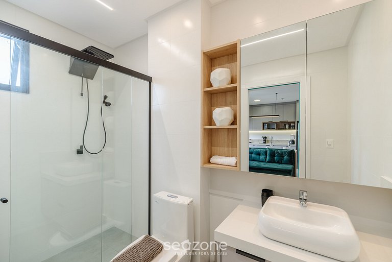 Apartamento à venda a 280 metros da praia, código MHF2001