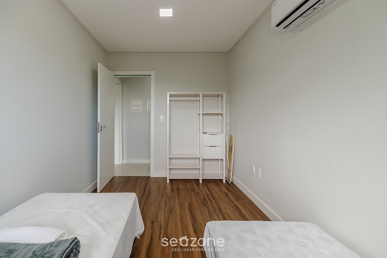 Apto 2Q c/ churrasq. a 750m da praia RVN2003