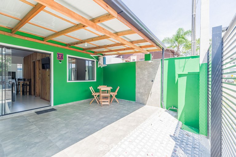 Casa 2Q c/ churrasqueira a 270m da Praia RUC0003