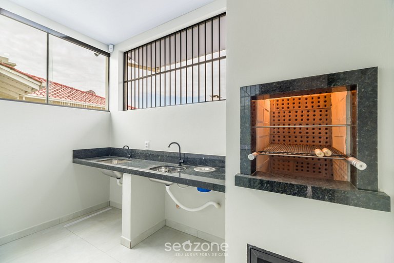 Casa 2Q c/ Churrasqueira 270m Praia RUC0002