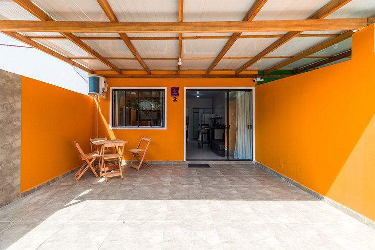 Casa 2Q c/ Churrasqueira 270m Praia RUC0002