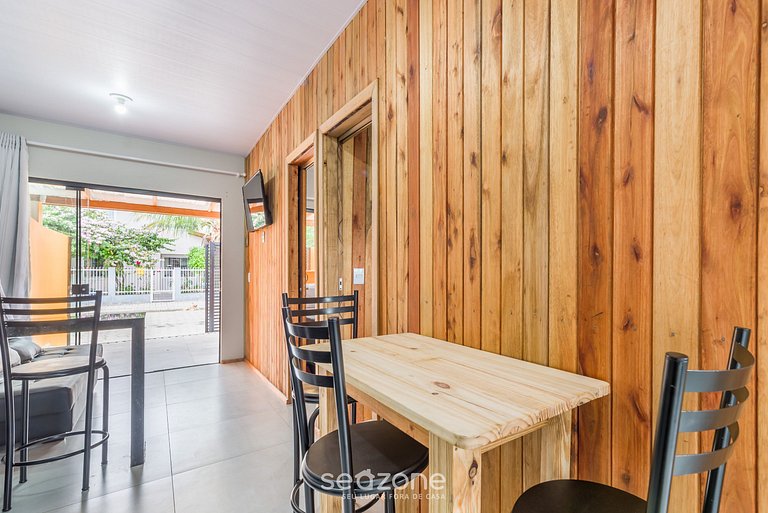 Casa 2Q c/ Churrasqueira 270m Praia RUC0002