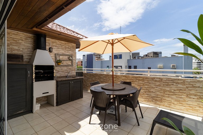 Linda cobertura a 5 minutos da praia Jurere COS302