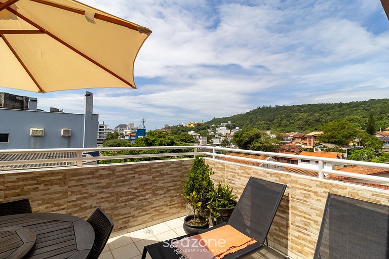 Linda cobertura a 5 minutos da praia Jurere COS302