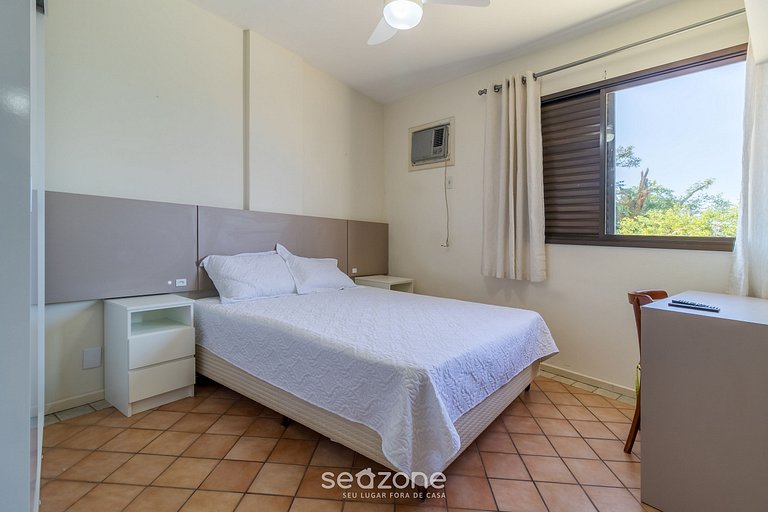 Belo apto a menos de 100m da praia EMP2201