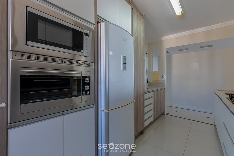 Aconchegante apto com varanda vista mar CET1702