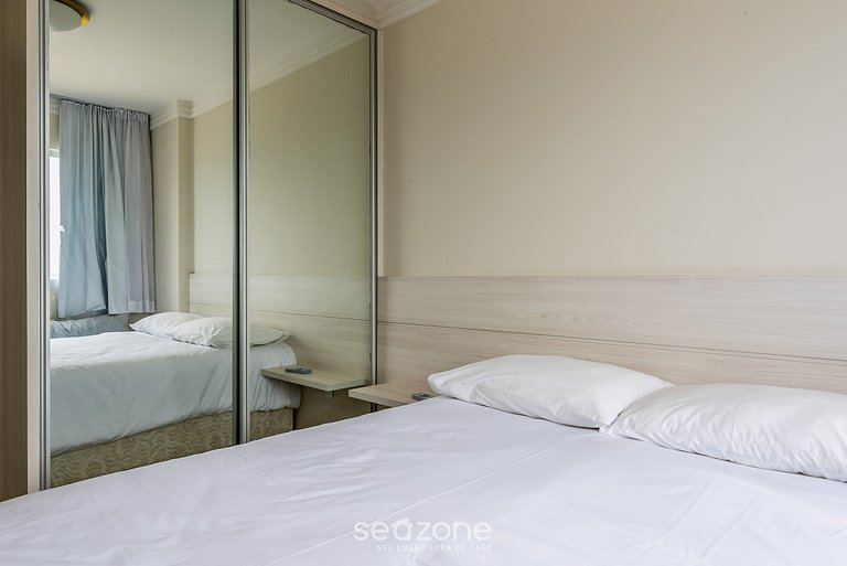 Aconchegante apto com varanda vista mar CET1702