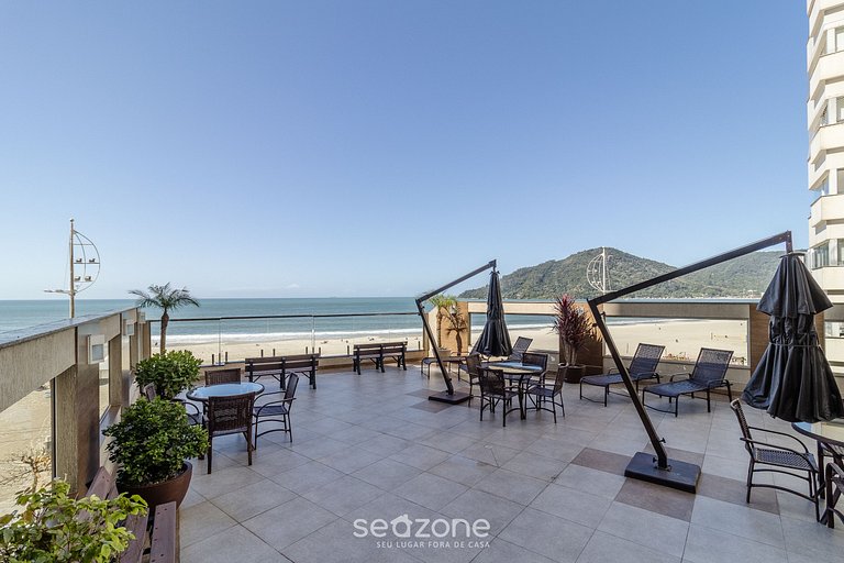 Aconchegante apto com varanda vista mar CET1702