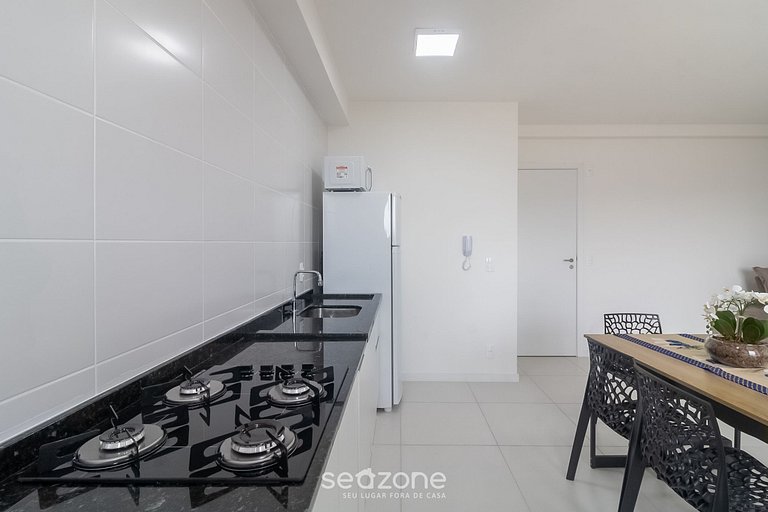 Apto 2Q c/ churrasq. próx. da Praia MCB0706