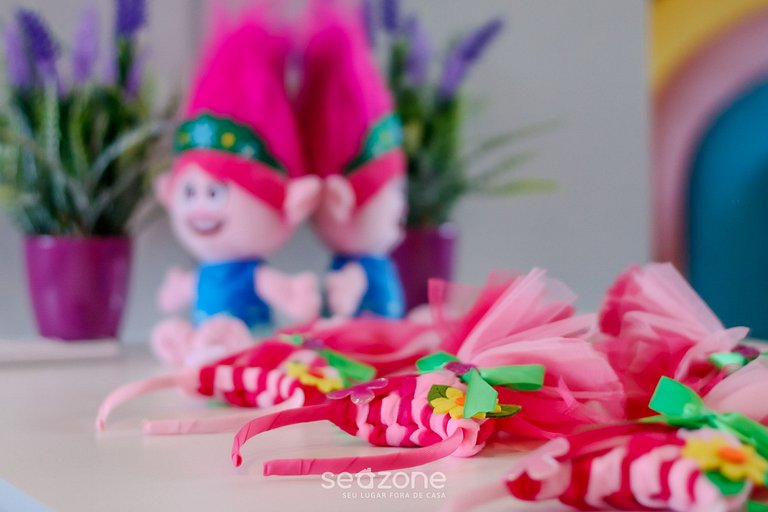 Apto 2Q temático Arco-Íris c/ churrasq OBP0301