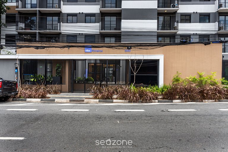 Apartamento c/ Piscina em Pinheiros-SP VBP1805