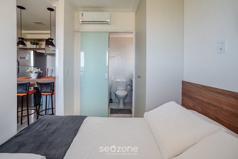 Apto Vista Mar em cond c/ acad e piscina - SOA0608