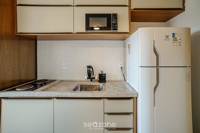 Estudio con piscina frente al mar SOA0107