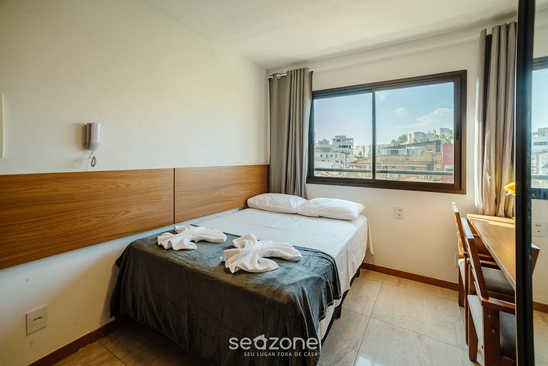 Confort con piscina frente al mar SOA0107