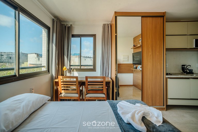 Estudio con piscina frente al mar SOA0107