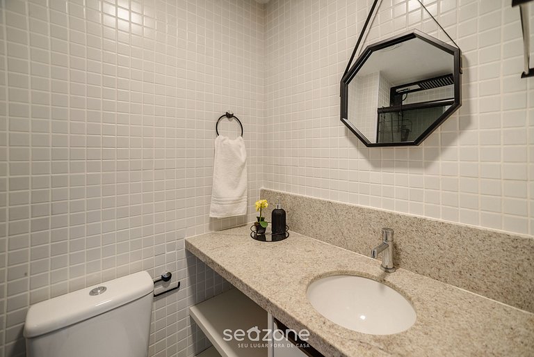 Estudio con piscina frente al mar SOA0107