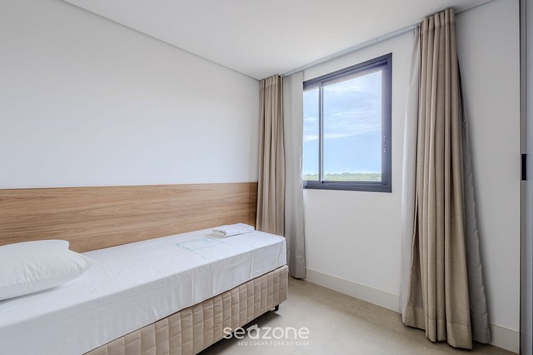 Apto 2Qtos em cond c/ academia e piscina EPK0402