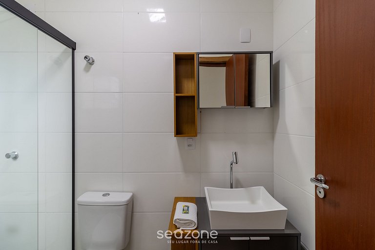 Apto c/ churrasqueira nos Ingleses SJS0004