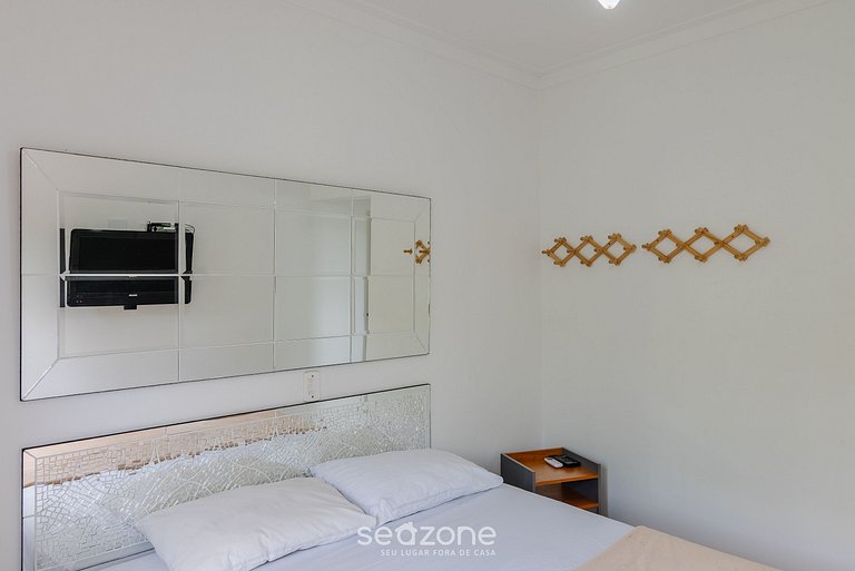 Apartamento en Edificio con Piscina RJI0046