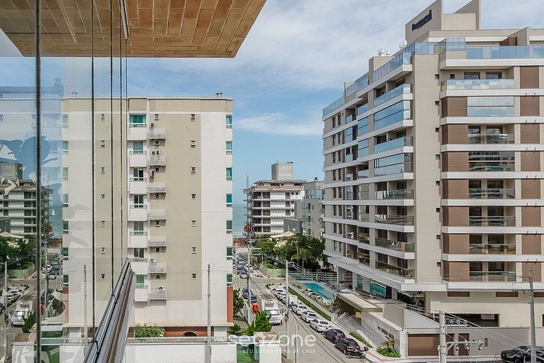 Apartamento c/ Churrasqueira 240m da Praia EHI0401