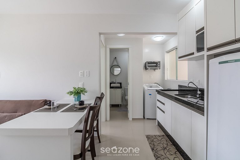 Ap moderno cerca de la Rueda Gigante de BC MBH0601