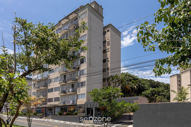 Apto Moderno próx. da Roda Gigante de BC MBH0601