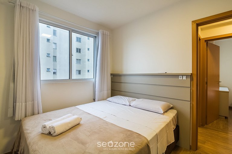 Apto vista mar em cond pé na areia VAC0603