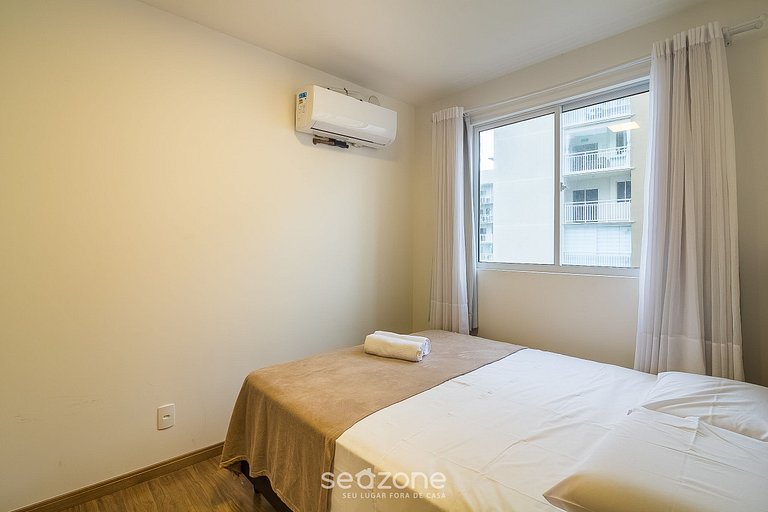 Apto vista mar en cond frente a la playa VAC0603