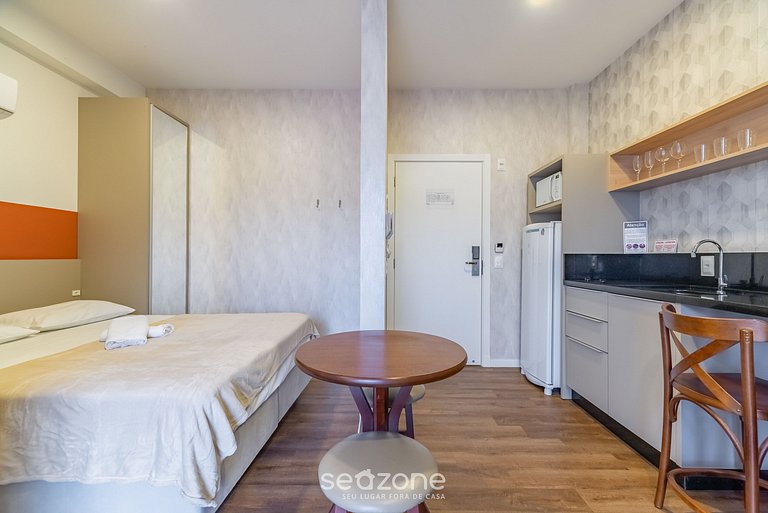 Hermoso estudio a 240m del mar en Bombinhas VEC311