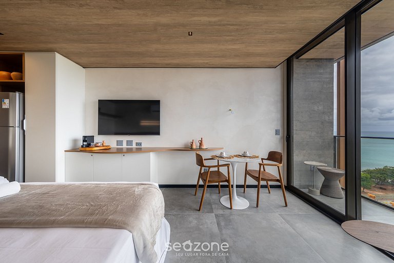 Hermoso Estudio con Vista Lateral al Mar NWT1419