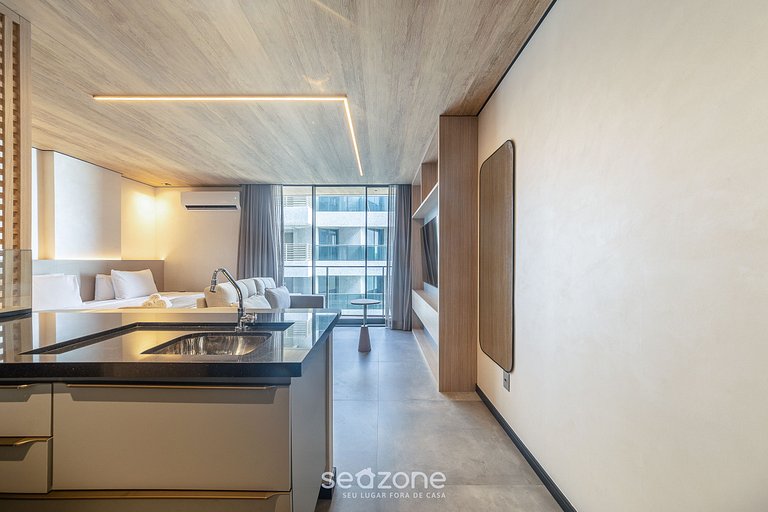 Comodidad con piscina y vista lateral mar NWT1306