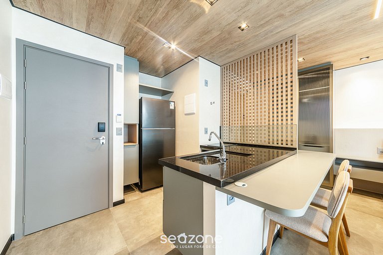 Conforto c/ piscina e vista lateral p/ mar NWT1306