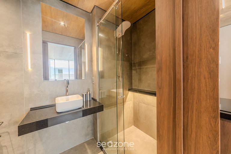 Confort en la Costa con Vista Lateral Mar NWT1103