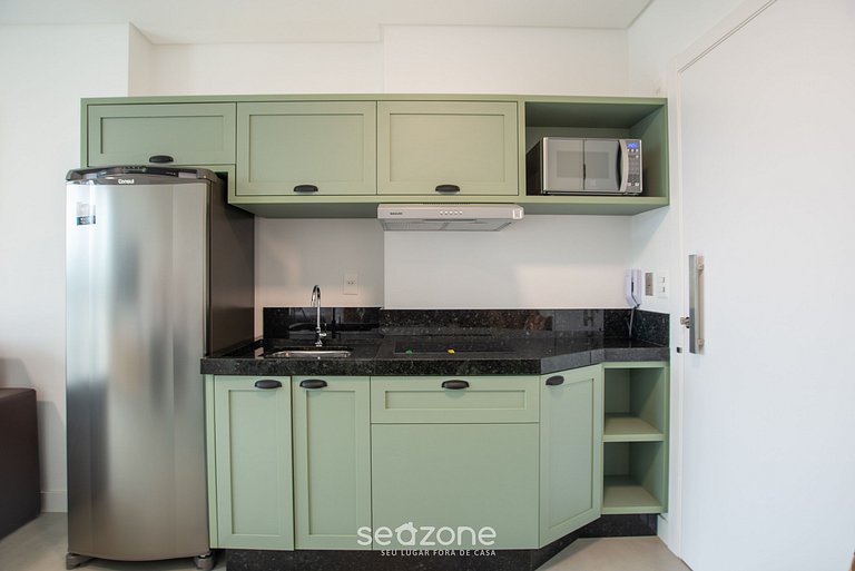 Apartamento com vista para o mar a 280 metros da praia MHF12