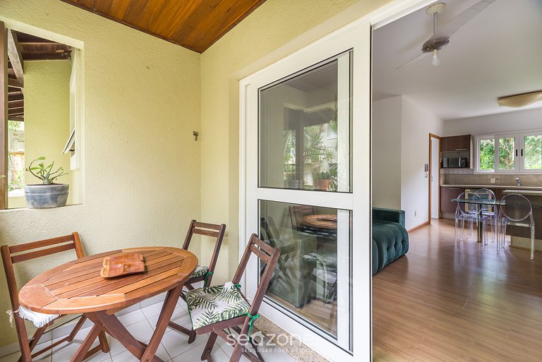 Lindo Apartamento com Churrasqueira CRM0212