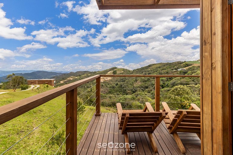 Charmosa cabana com vista incrível na serra VST005