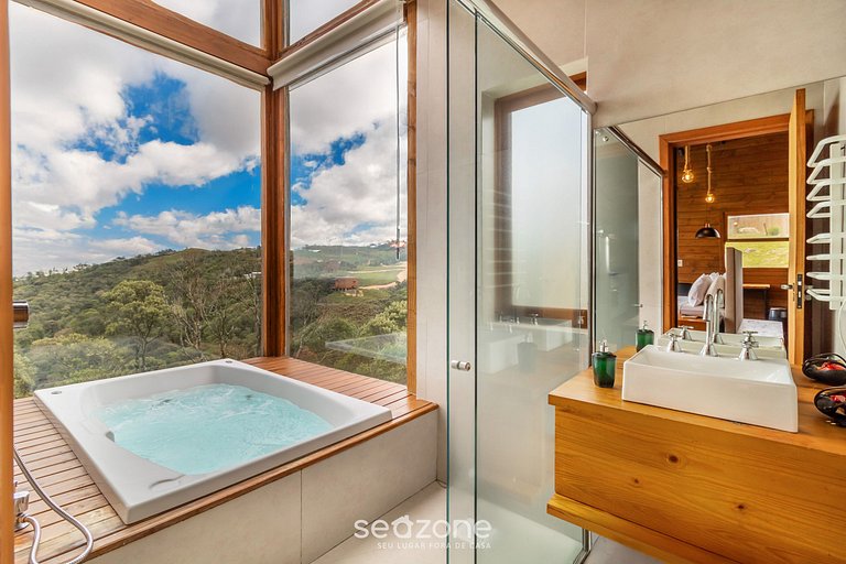 Charmosa cabana com vista incrível na serra VST005