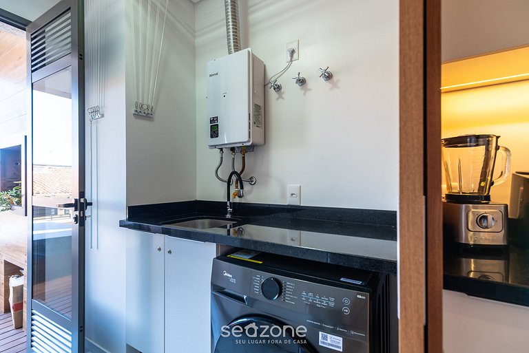 Lindo Apto Zen Pé na Areia com Jacuzzi em IBC0205