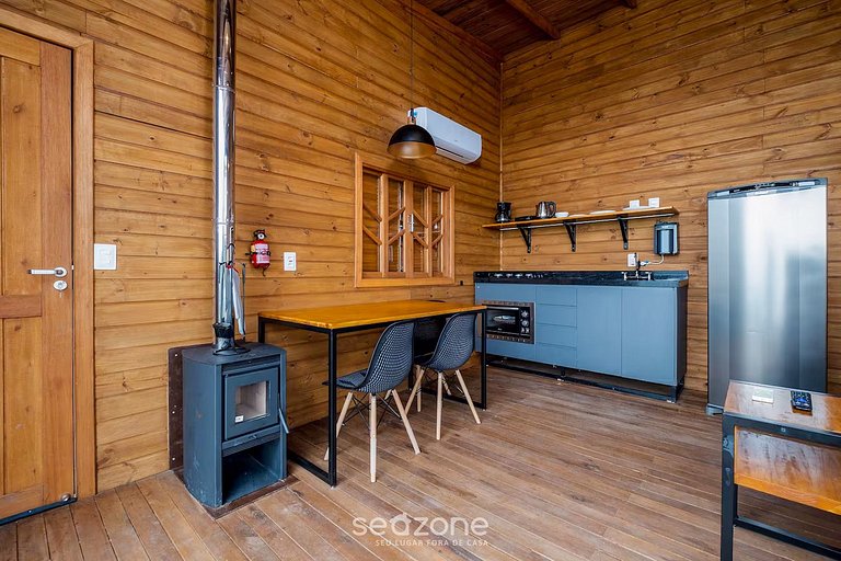 Hermosa Cabaña con Jacuzzi en la Montaña VST013