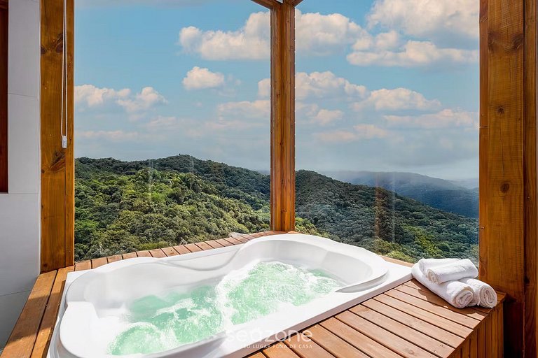 Hermosa Cabaña con Jacuzzi en la Montaña VST013