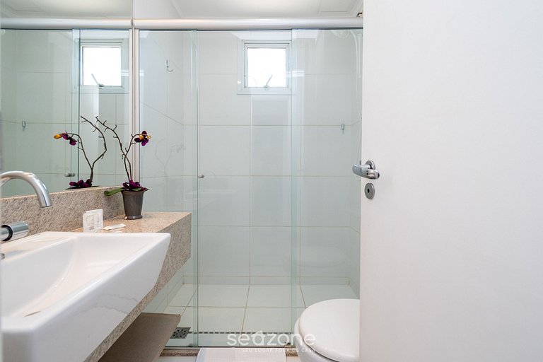 Belo apto em cond com piscina - Goiânia MBCAR1203